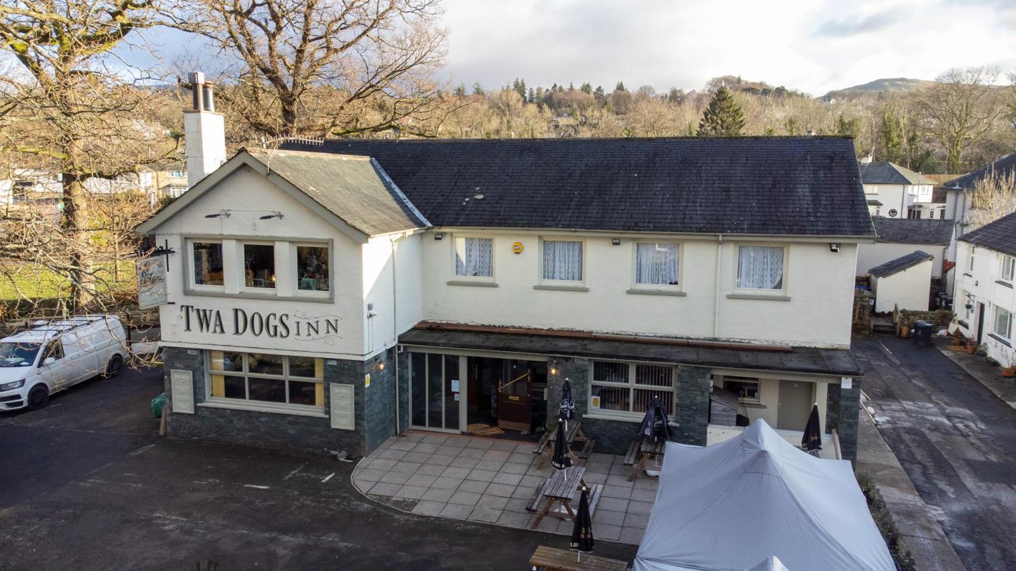 Twa Dogs Inn Keswick  Extérieur photo